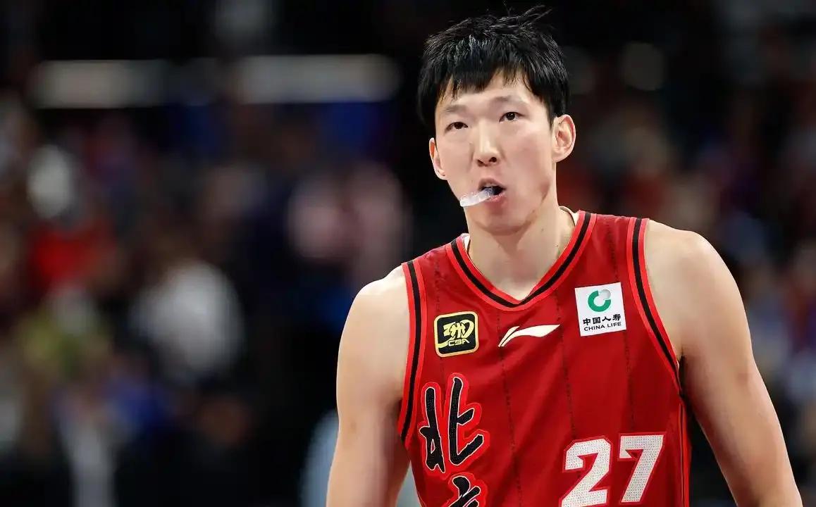 广东男篮输北京，郭艾伦评价太中肯：徐杰爱犯规、胡明轩心态很稳